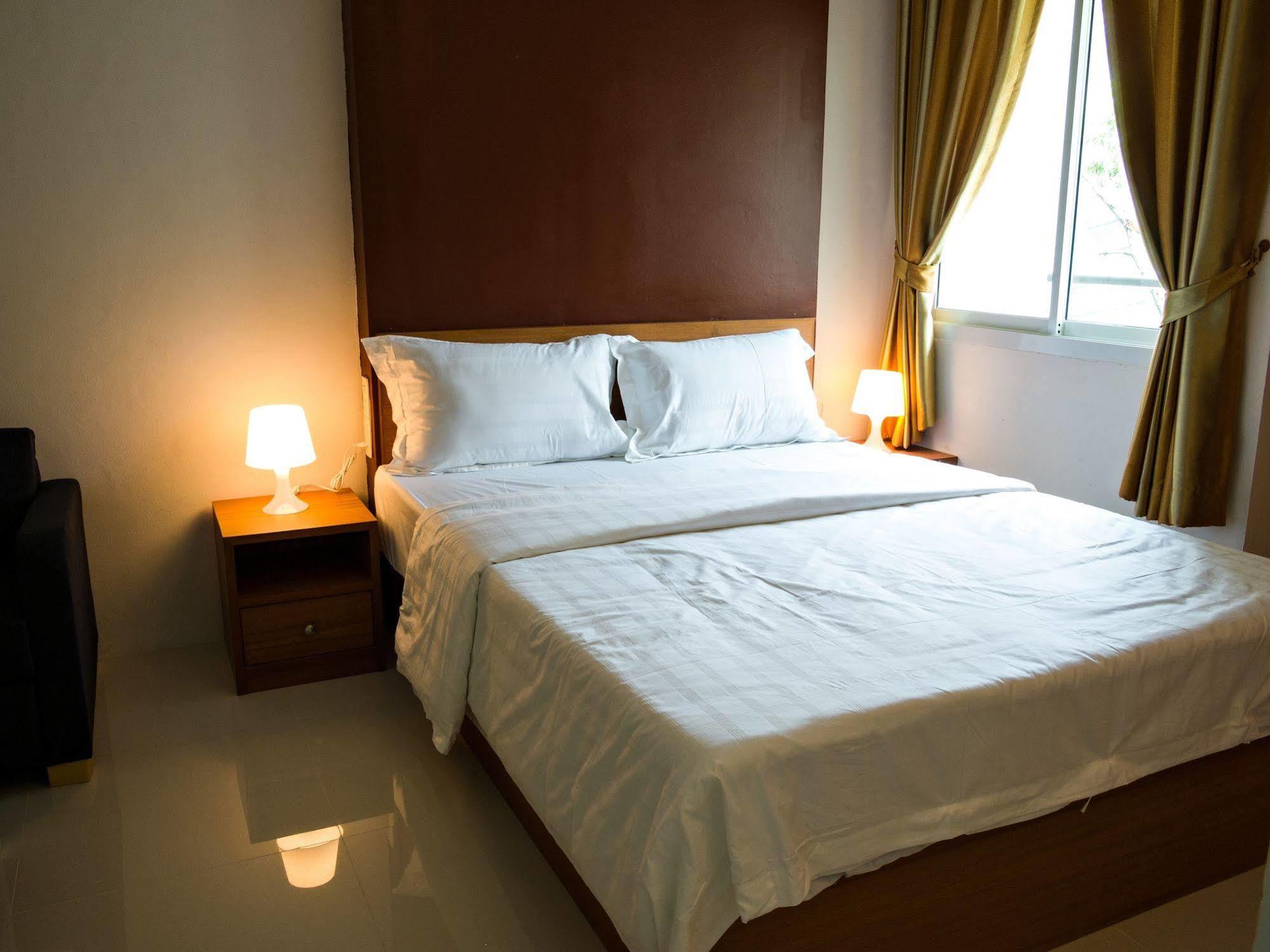 Nrv Place Apart Hotel Bangkok Exterior photo